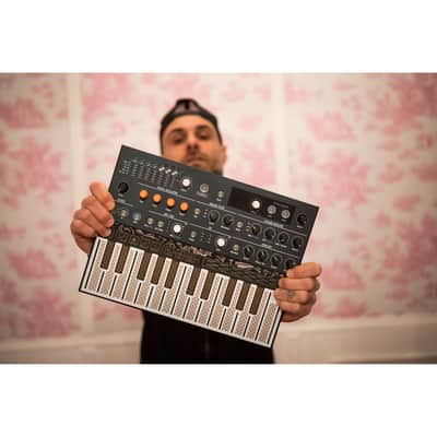 Arturia MicroFreak Vocoder Hybrid Analog/Digital Synthesizer with Advanced Digital Oscillators (Black) Bundle with Arturia MicroFreak Gooseneck Mic and Polsen Studio Monitor Headphones image 8