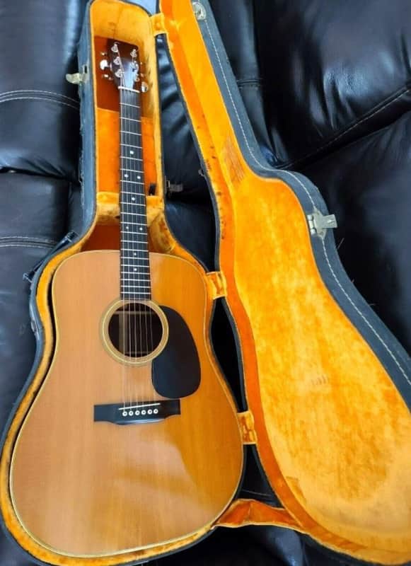 MARTIN D-28 GUITAR (1972) Very Good Condition image 1