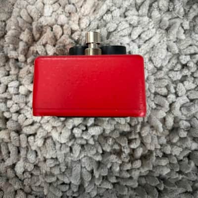 MXR M102 Dyna Comp 1995 - Present - Red image 3