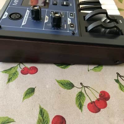Novation MiniNova 37-Key 18-Voice Synthesizer 2012 - Present - Blue image 9