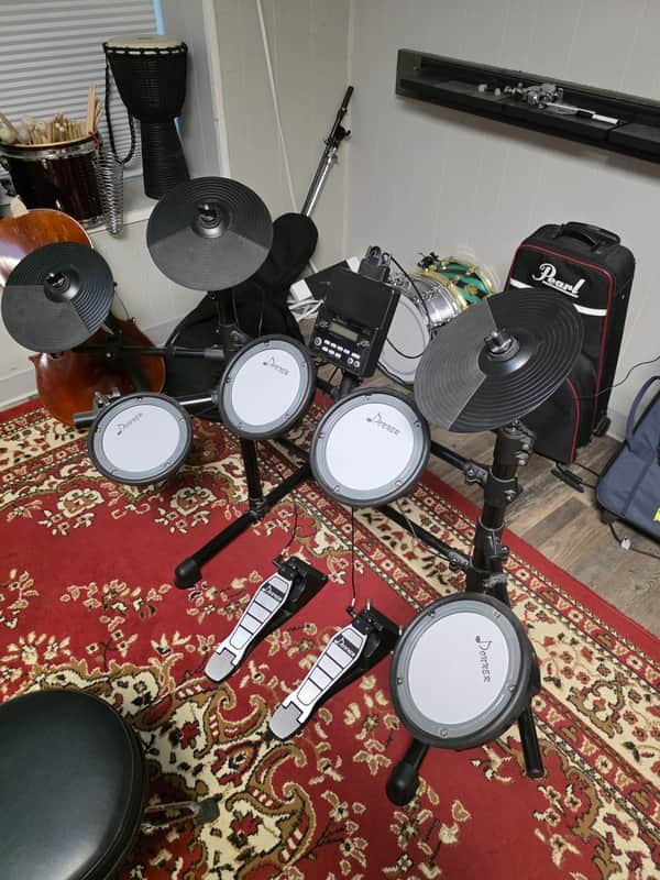 Donner Ded-100 electric drum kit image 1