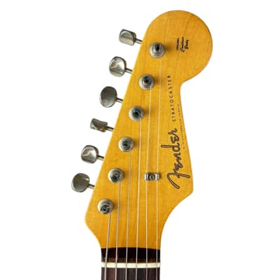 Fender Japan 62 Reissue Stratocaster 2002-2004 - Candy Apple Red image 10