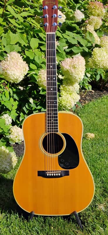 Martin D-35 acoustic guitar w/original hard case 1972 excellent condition image 1