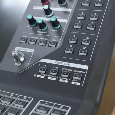 Yamaha QL1 16-Input 8-Output Digital Mixing 2021 Black image 2