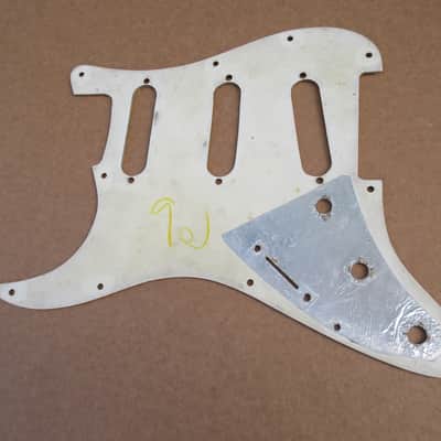 Original Vintage 1972 Fender Stratocaster Strat 3 Ply Pickguard image 7