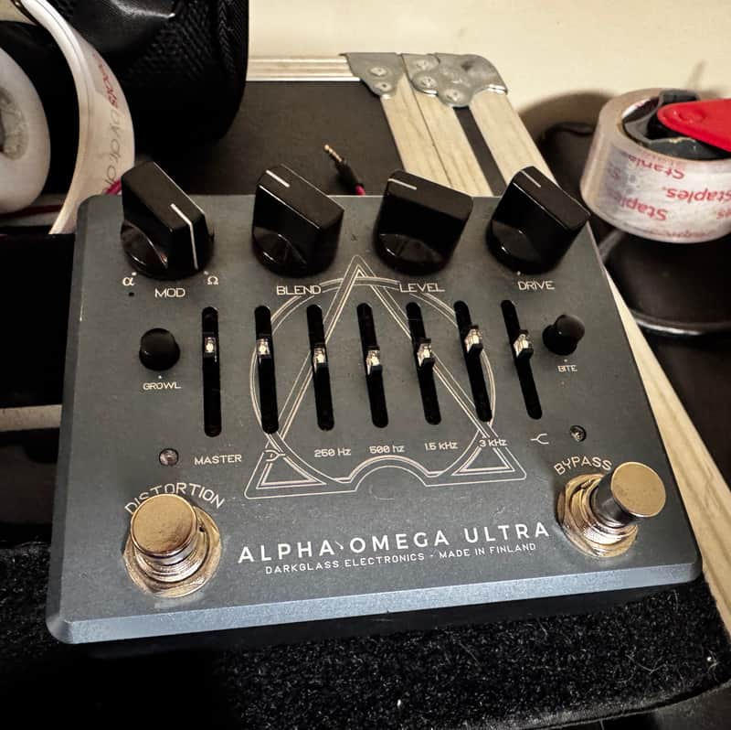 Darkglass Electronics Alpha Omega Ultra V2 Bass Preamp