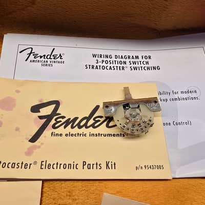 Fender American Vintage ’59 Stratocaster 2017 – 3-Tone Sunburst – Van Zandt True Vintage + Original Pickups image 5