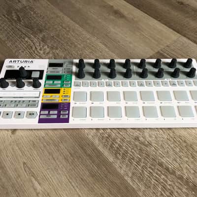 Arturia BeatStep Pro w/ Original Box & All Accessories (Read) image 6
