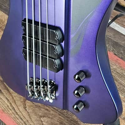 Dingwall D-Roc Standard 4 2024 - Colorshift Blue-Purple image 11