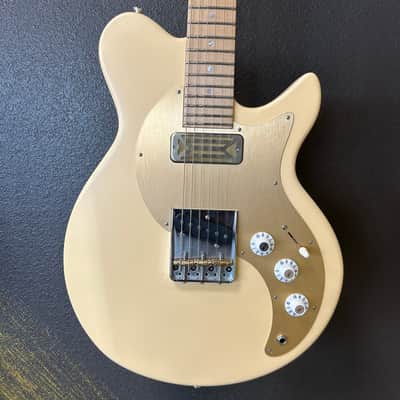 Eastman Fullertone SC'52 2025 - Present - Desert Sand image 3