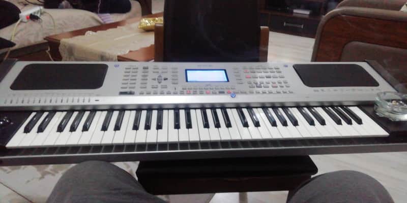 Ketron SX3000-V 61-Key Arranger Workstation for Turkish Music with Vocalizer image 1