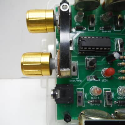 Robotic Octopoid pcb synth 2025 - green/gold image 5