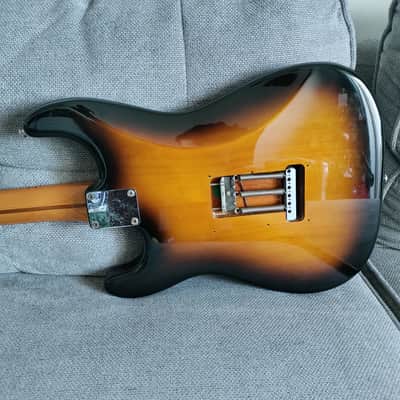 2006 Fender Classic Series '50s Stratocaster 2-Color Sunburst w/GIGBAG image 6