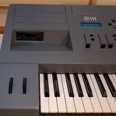 E-MU Systems Emulator III 61-Key 16-Voice Sampler Workstation 1987 - Grey image 6