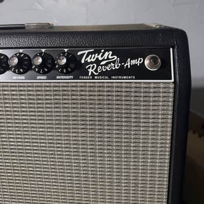 Fender Tone Master Twin Reverb 2-Channel 85-Watt 2x12" Digital Guitar Combo 2019 - Present - Black image 3