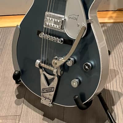 Gretsch G6134T-140 140th Anniversary Double Platinum Penguin 2023 - Present - Two-Tone Stone Platinum / Pure Platinum image 3