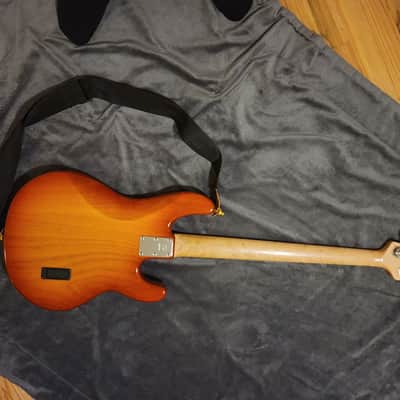 Music Man Ernie Ball Music Man Sting Ray 4 H Left Handed 1996 SUNBURST ROSEWOOD image 9