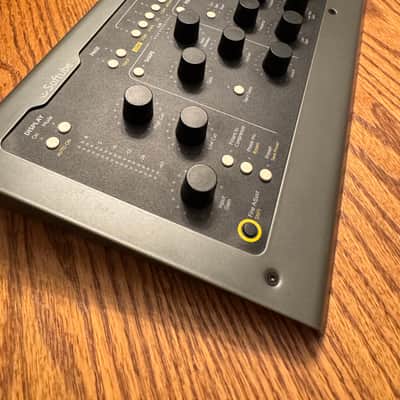 Softube Console 1 MKII Hardware/Software Mixer image 5