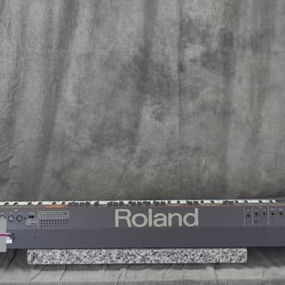 Roland JUNO-106 Programmable Polyphonic Synthesizer in Good condition image 13
