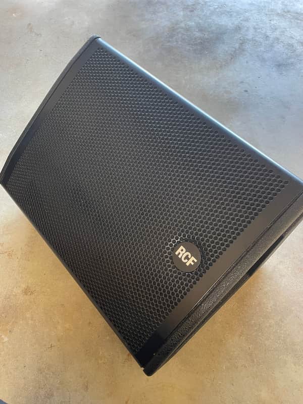 RCF PA Speaker NX12-SMA 12" Active Stage Monitor (plus cover) image 1