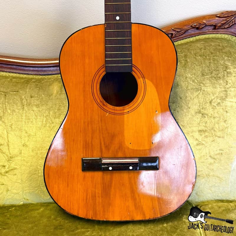 Unknown Acoustic