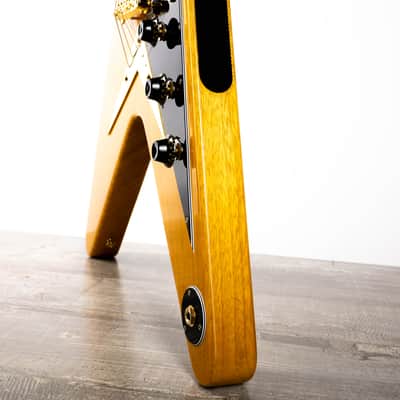 Gibson Custom 1958 Korina Flying V Black Pickguard, Natural | Demo image 10