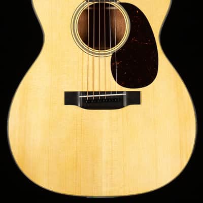 Martin Custom Shop Willcutt Exclusive 000 Style 18 Adirondack/Quilted Mahogany (033) image 3