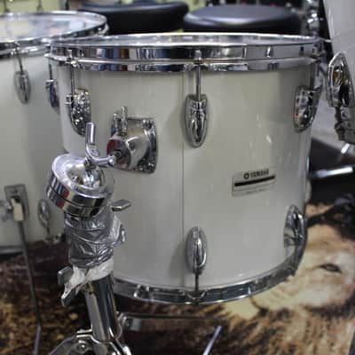 Yamaha 9000 Series Drum Set 13/14/15/18/24 1970s White image 4