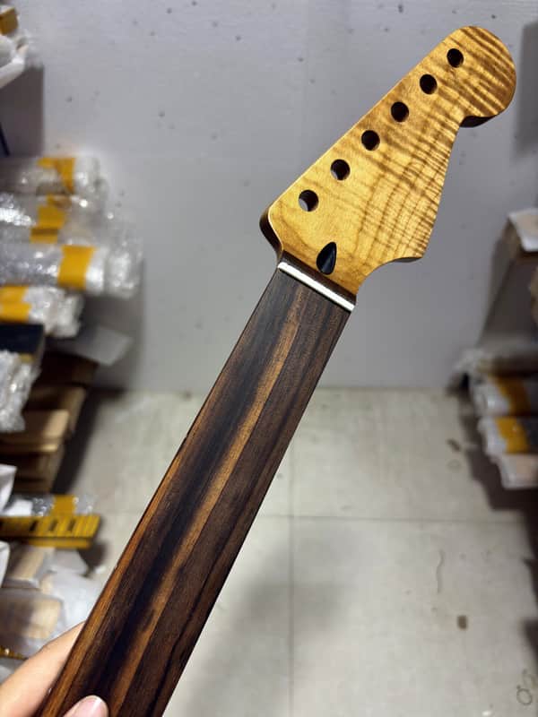 Roasted Tiger Maple Guitar Stratocaster Strat Style Neck with Fretless Rosewood Fingerboard image 1