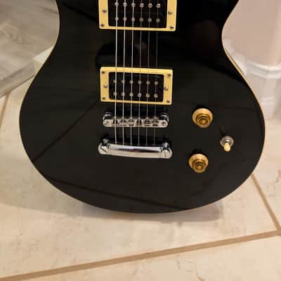 Silvertone SPN-5 Electric Guitar with Gig Bag image 2