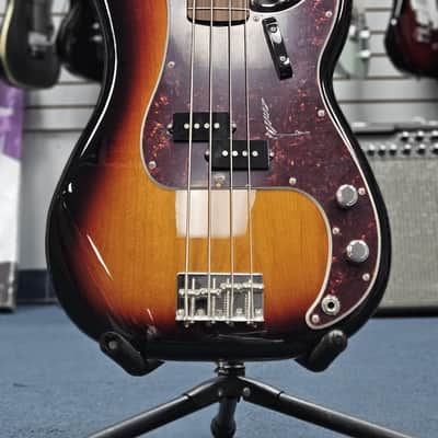 Fender Vintera II 60s Precision Bass - Mint image 8
