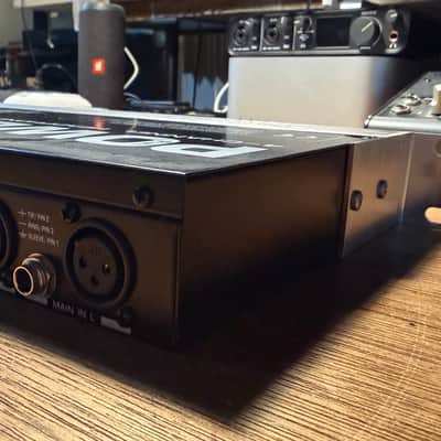 Behringer Powerplay Pro HA4600 4-Channel Headphone Amplifier 2000s - Black / Silver image 9