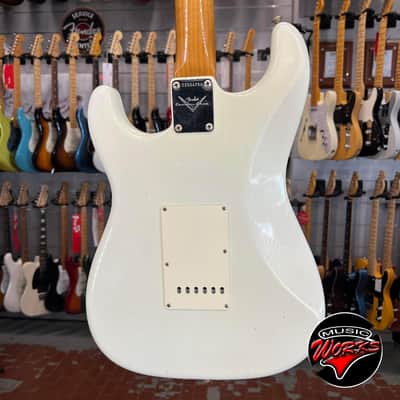 Fender   Custom Shop 62 Stratocaster Relic Antique Olympic White image 9
