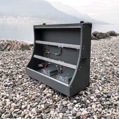 9U Eurorack Case Powered (or not), 84 o 104 hp, patched resealable modular synthesizer image 4