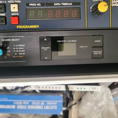 Roland DEP-3 Digital Effects Processor 1987 - 1992 - Black image 3
