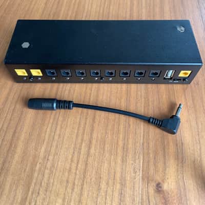 Metal Ox OXP-100 Power Ox Isolated Pedalboard Power Supply image 4