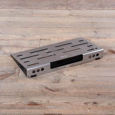 Fender Professional Pedal Board Medium image 2