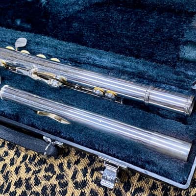 Yamaha YFL-382 Intermediate Flute Inline G B-Foot - Solid Silver Headjoint image 9
