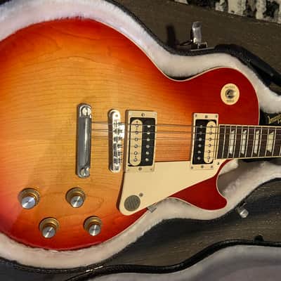 Gibson Les Paul Classic 2022 Cherry Burst Upgraded Locking Tuners Upgraded Gibson case image 13
