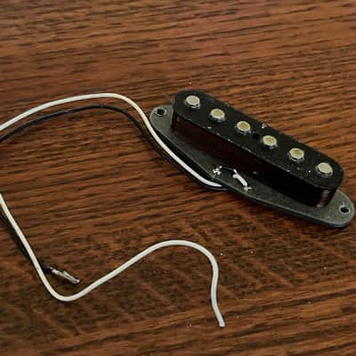 1976 Fender Stratocaster guitar pickup image 1