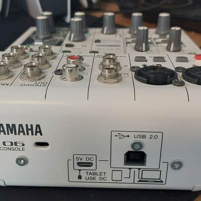 Yamaha AG06 6 Channel Mixer 2010s - White image 2