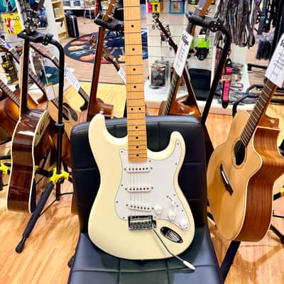 ๐2025๐ Fender Standard Stratocaster Electric Guitar~ Olympic White~ Maple Neck! image 8
