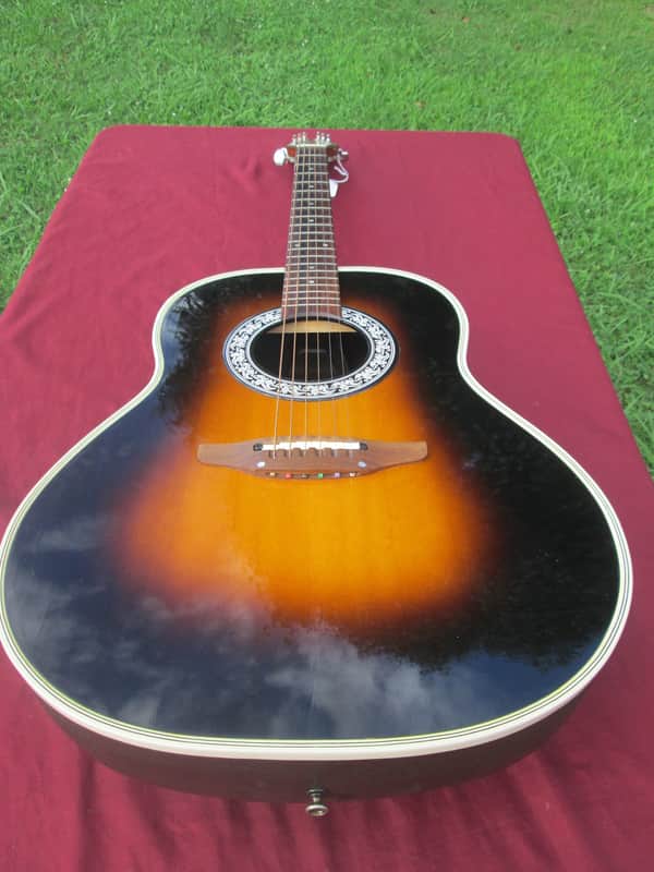 Ovation  USA  Ultra model 1511 80s' Vintage Sunburst with Non original case image 1