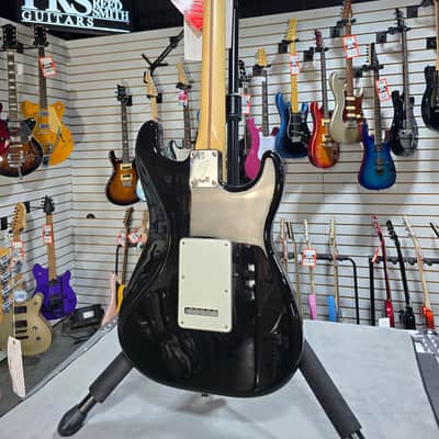 Fender Player Stratocaster LH - Black w/ Pau Ferro FB & PLEK*D #916 image 10