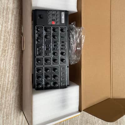 Behringer Pro-800 Desktop 8-Voice Synthesizer 2023 - Present - Black image 4
