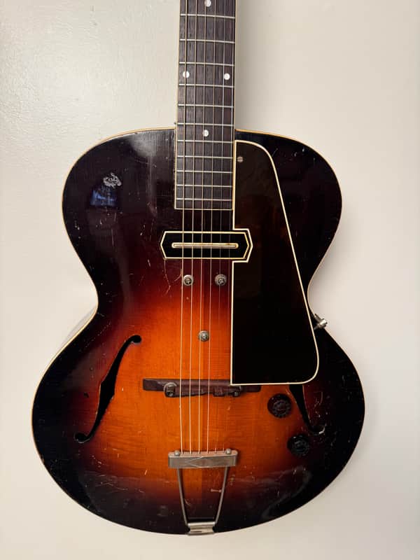 Gibson ES-150 with Charlie Christian Pickup and Tweed Case