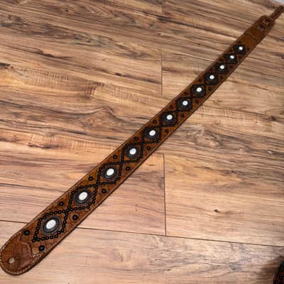 Carlino Orianthi Pearl Tan Scale Leather strap 2025 - Tan image 8