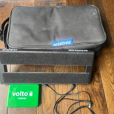 Pedaltrain Nano+ Volto power supply with Case image 1
