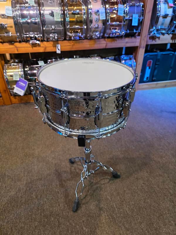 Ludwig Supraphonic Hammered LM402KT 6.5 x 14-inch Snare Drum - Chrome image 1