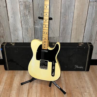 Excellent 1976 Fender Telecaster, White  Black Pick Guard Maple Fretboard  OHSC,  Sweet Vintage Tele ! image 21